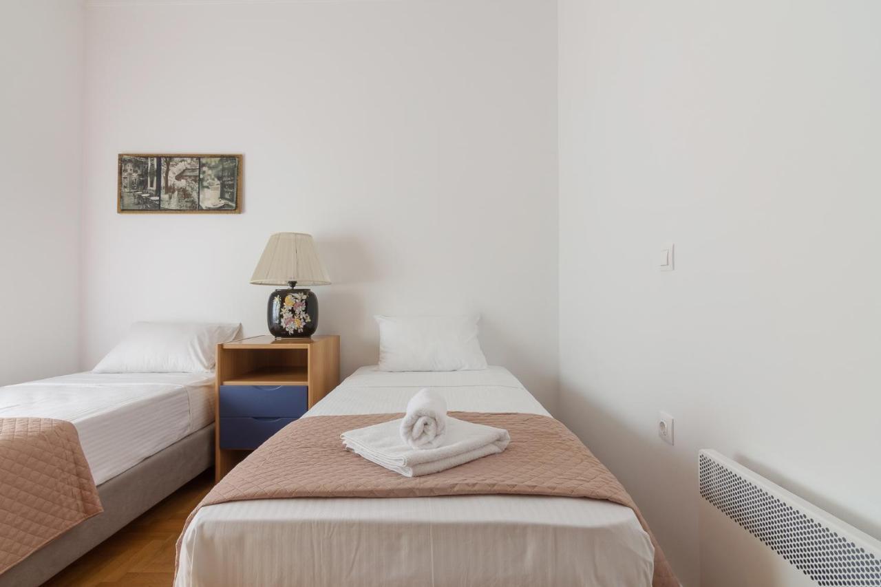 Nice 2Bedroom Apartment In Pagkrati Atenas Exterior foto